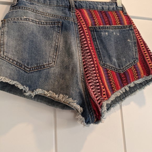 Women's High Rise Jean Shorts - Picture 5 of 7